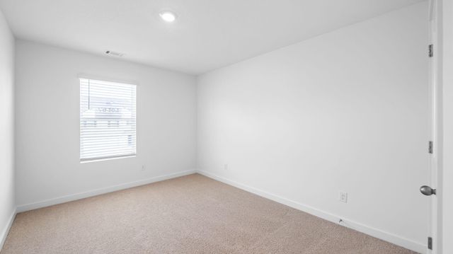 117 Evergreen Cir, Rossville, GA 30741