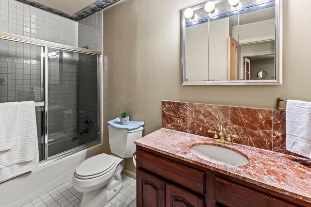 4040 15th Avenue S 10H, Minneapolis, MN 55407