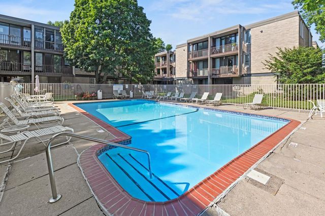 4040 15th Avenue S 10H, Minneapolis, MN 55407