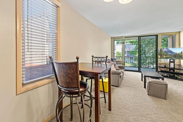 4040 15th Avenue S 10H, Minneapolis, MN 55407