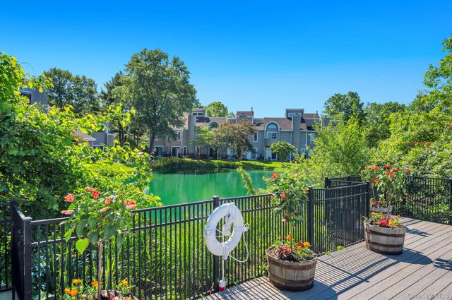 83 Kristin Lane, Hauppauge, NY 11788