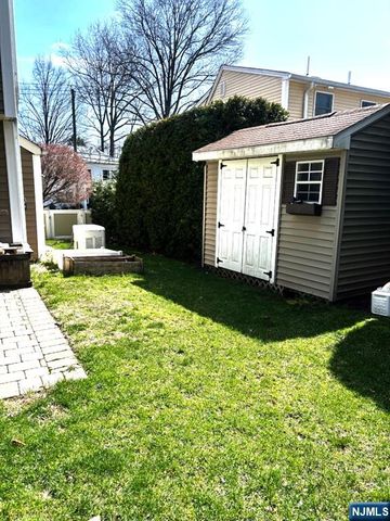 141 Brookside Avenue, Cresskill, NJ 07626
