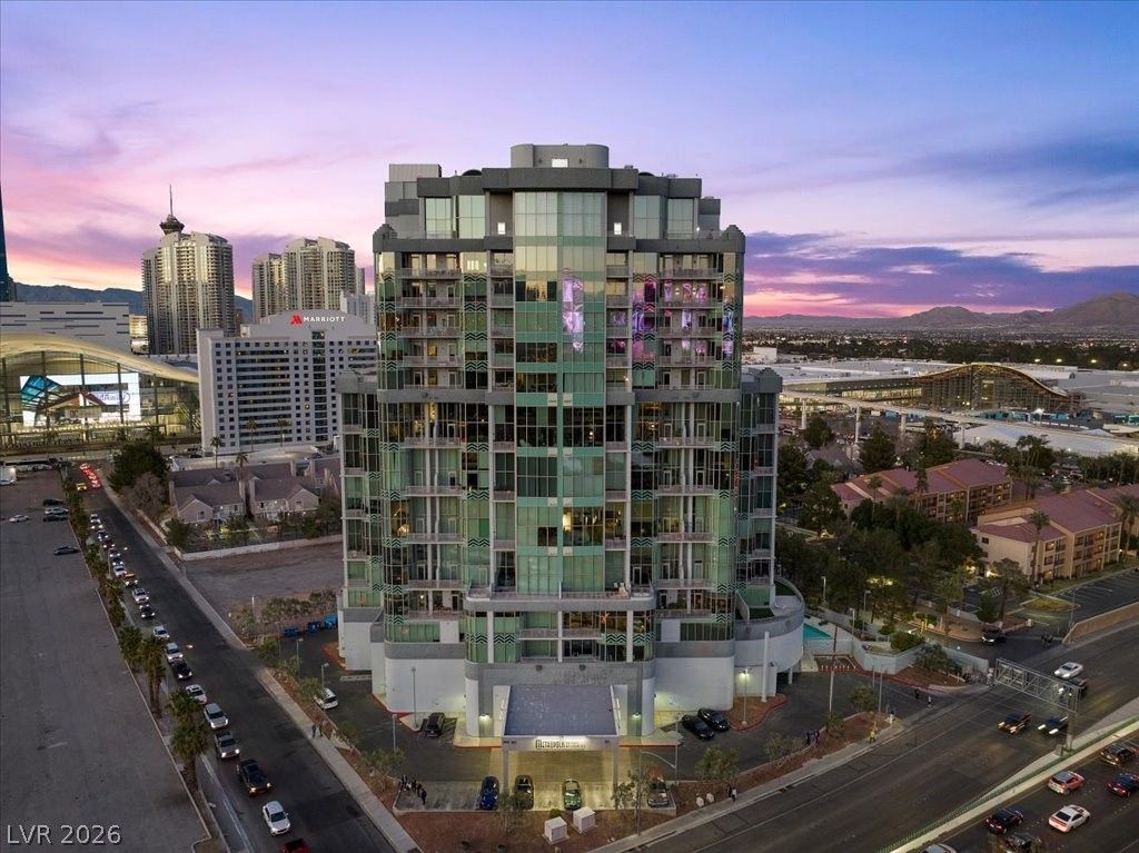 360 East Desert Inn Road 604, Las Vegas, NV 89109