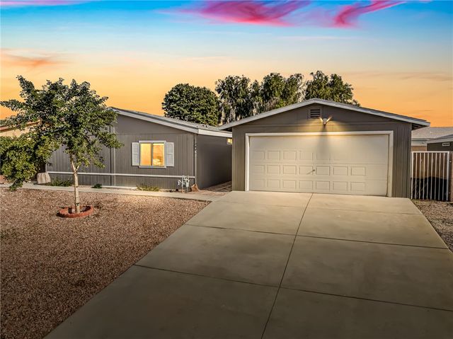 4462 S Amanda Avenue, Fort Mohave, AZ 86426