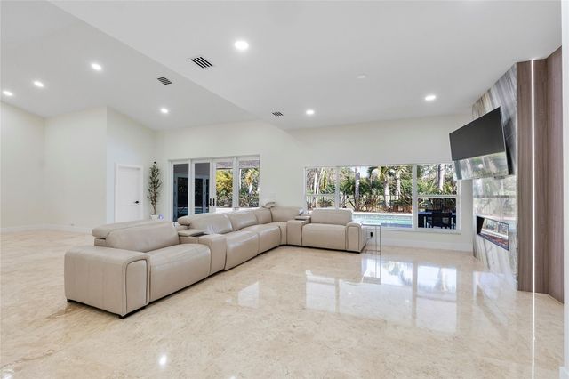 10630 Boca Woods Lane, Boca Raton, FL 33428