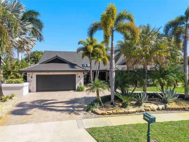 10630 Boca Woods Lane, Boca Raton, FL 33428