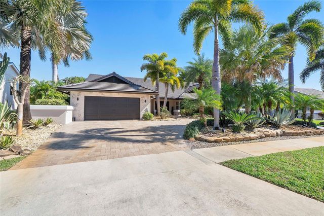 10630 Boca Woods Lane, Boca Raton, FL 33428