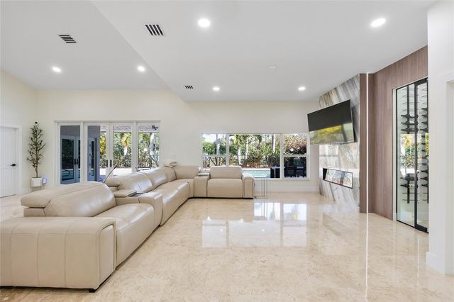 10630 Boca Woods Lane, Boca Raton, FL 33428