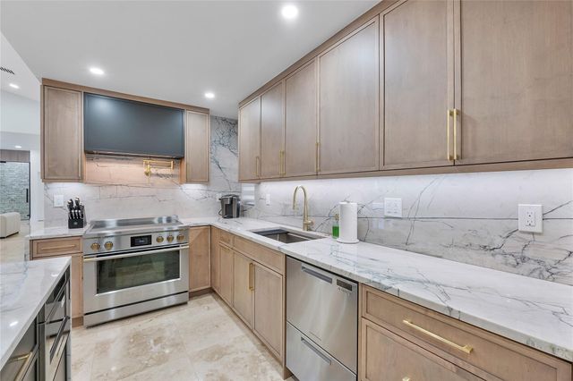 10630 Boca Woods Lane, Boca Raton, FL 33428