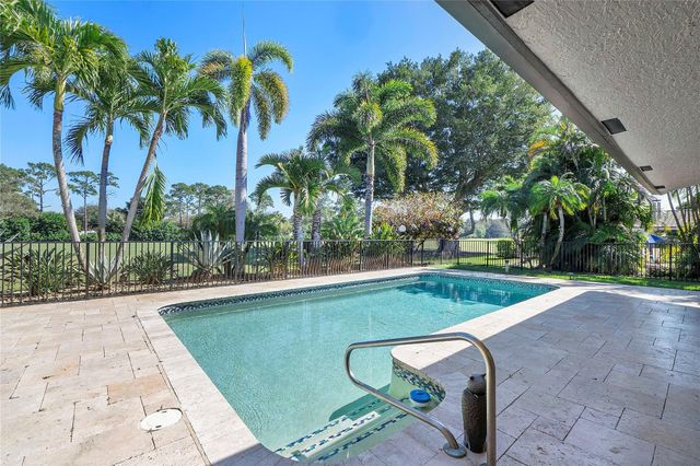 10630 Boca Woods Lane, Boca Raton, FL 33428