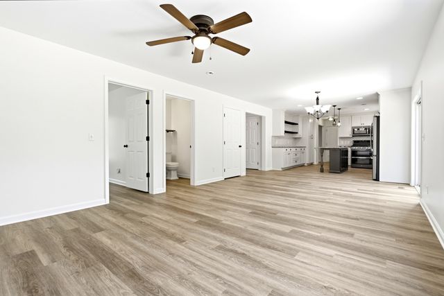 3434 Kinneys Rd, Cedar Hill, TN 37032