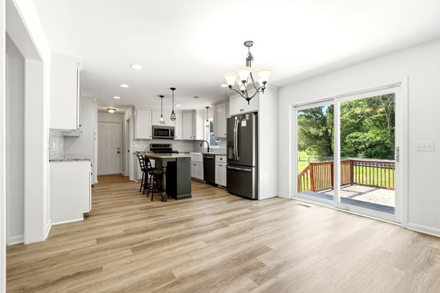 3434 Kinneys Rd, Cedar Hill, TN 37032