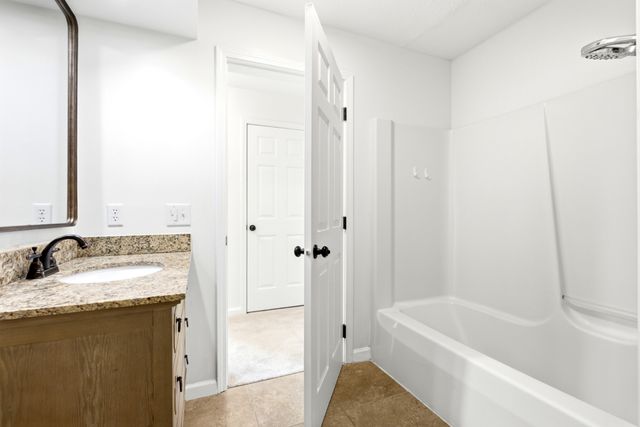 3434 Kinneys Rd, Cedar Hill, TN 37032