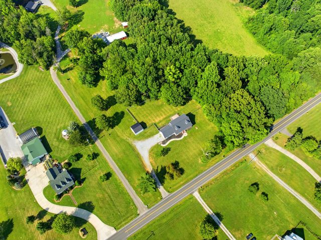 3434 Kinneys Rd, Cedar Hill, TN 37032