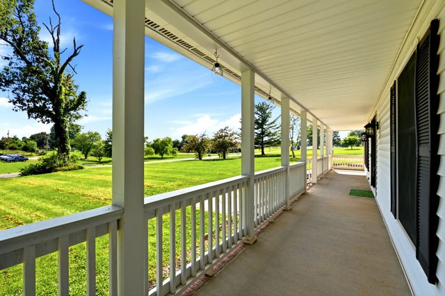 3434 Kinneys Rd, Cedar Hill, TN 37032