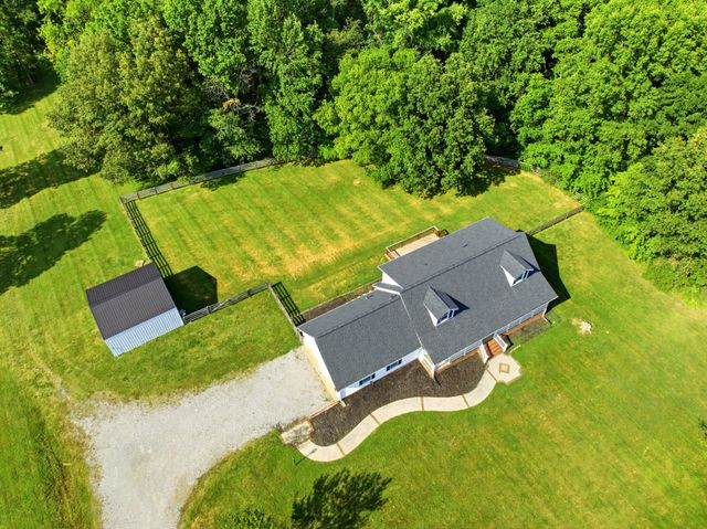 3434 Kinneys Rd, Cedar Hill, TN 37032