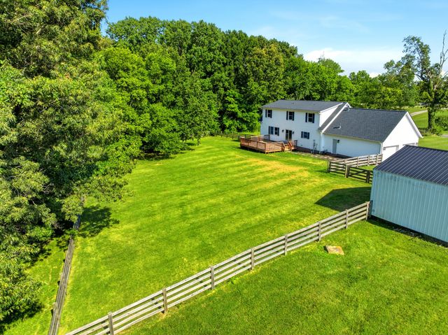 3434 Kinneys Rd, Cedar Hill, TN 37032