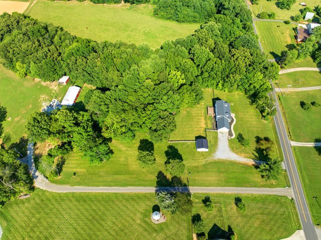 3434 Kinneys Rd, Cedar Hill, TN 37032