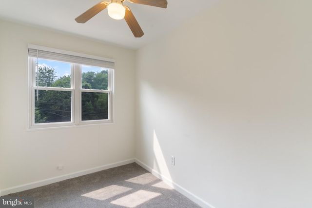 3727 MARK DR, Alexandria, VA 22305