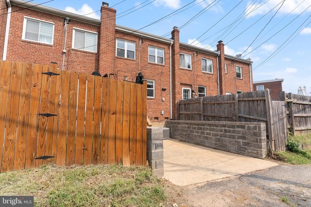 3727 MARK DR, Alexandria, VA 22305
