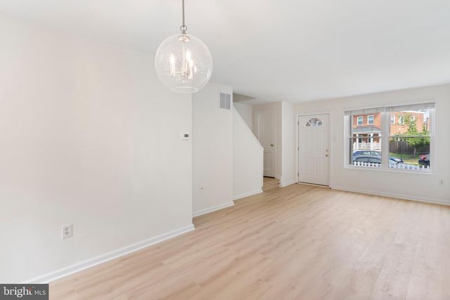 3727 MARK DR, Alexandria, VA 22305