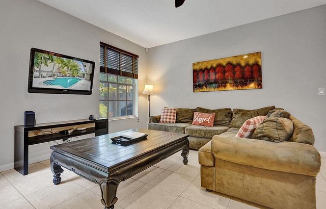 2105 SW 12th Terrace, Fort Lauderdale, FL 33315