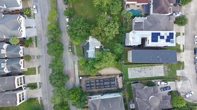 2 Hidalgo Street, Houston, TX 77056