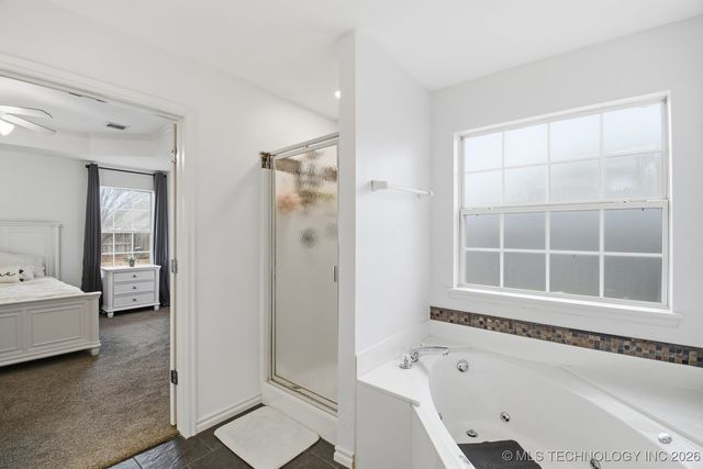 27529 E 112th Street, Coweta, OK 74429