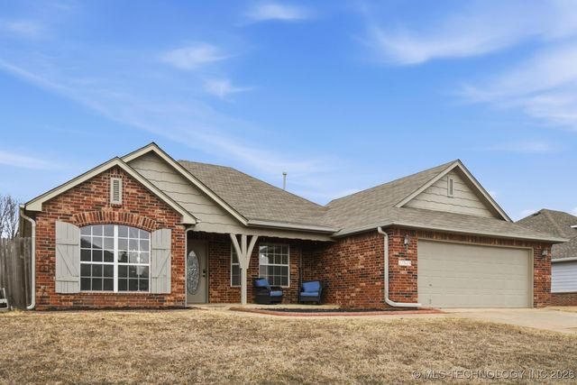 27529 E 112th Street, Coweta, OK 74429