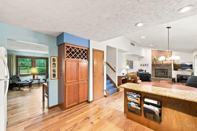 9233 Meadow Drive, Maineville, OH 45039