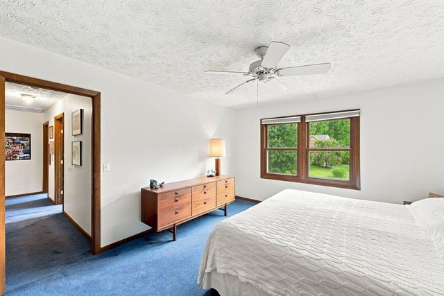 9233 Meadow Drive, Maineville, OH 45039