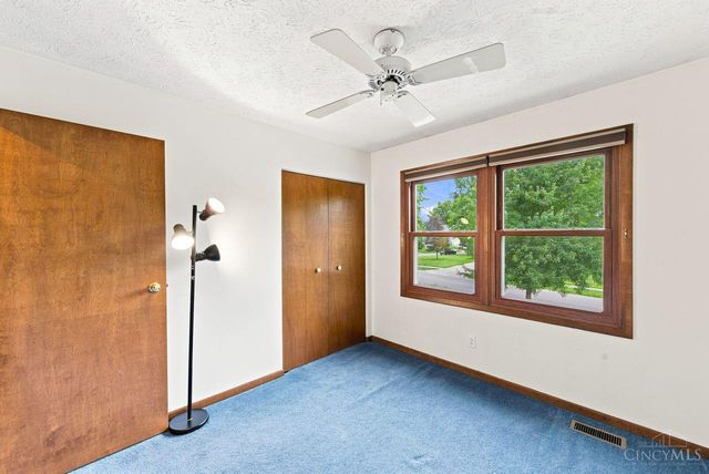 9233 Meadow Drive, Maineville, OH 45039