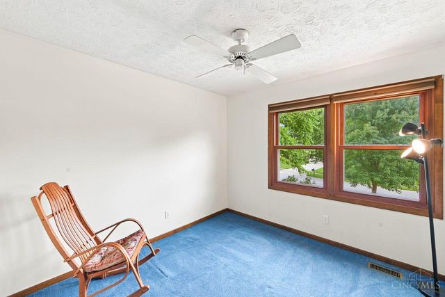 9233 Meadow Drive, Maineville, OH 45039