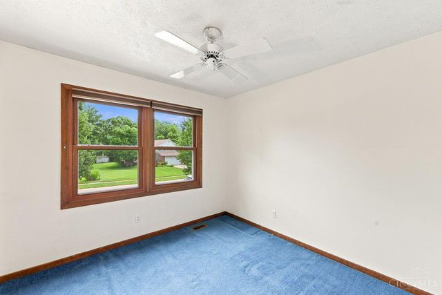 9233 Meadow Drive, Maineville, OH 45039