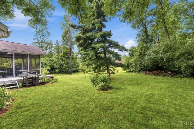 9233 Meadow Drive, Maineville, OH 45039