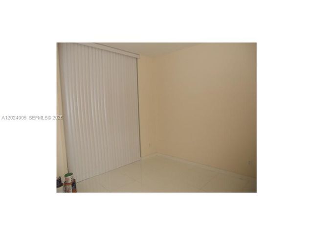 2525 SW 3 AV 1006, Miami, FL 33129