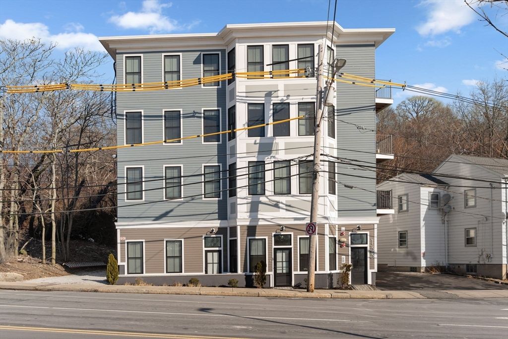 133 Boardman 1, Boston, MA 02128