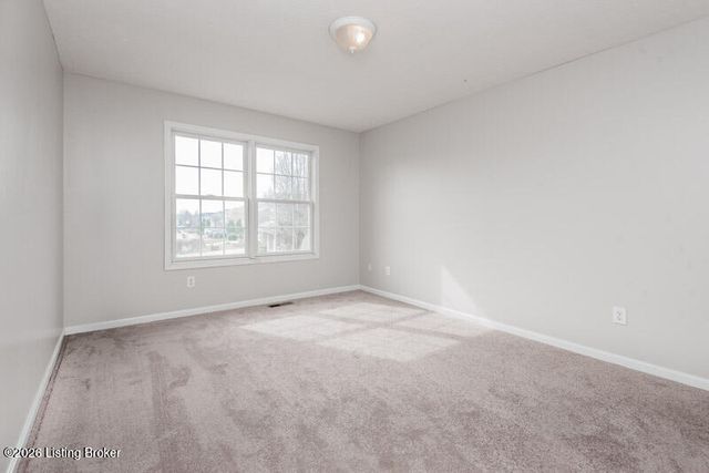 5408 Bannon Crossings Dr, Louisville, KY 40218