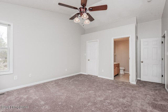 5408 Bannon Crossings Dr, Louisville, KY 40218