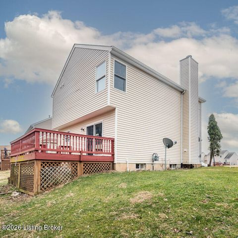 5408 Bannon Crossings Dr, Louisville, KY 40218