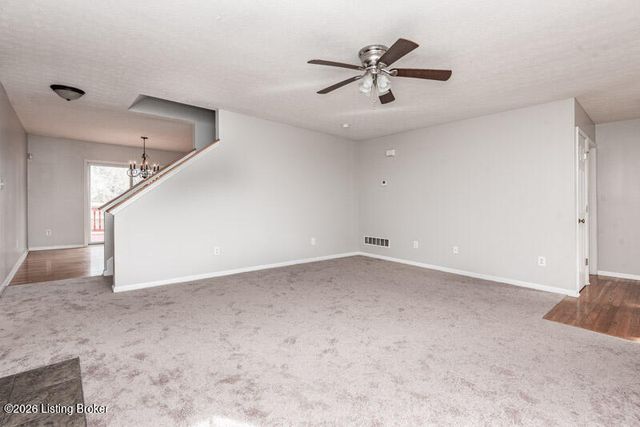 5408 Bannon Crossings Dr, Louisville, KY 40218