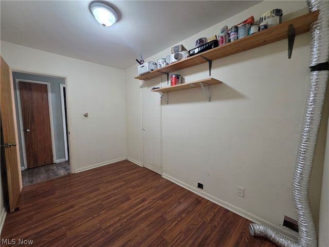 251 N Beverly Avenue, Youngstown, OH 44515