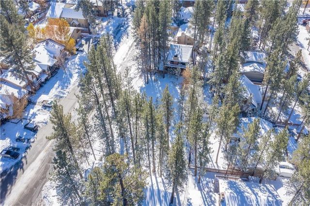 570 Summit, Big Bear Lake, CA 92315