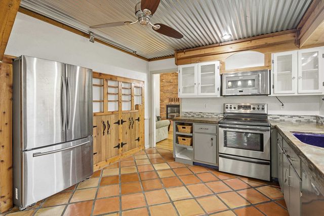 1833 NEW RIVERDALE RD, Germantown, TN 38138