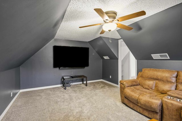 1833 NEW RIVERDALE RD, Germantown, TN 38138