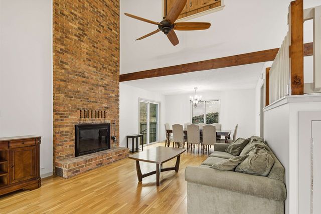 1833 NEW RIVERDALE RD, Germantown, TN 38138