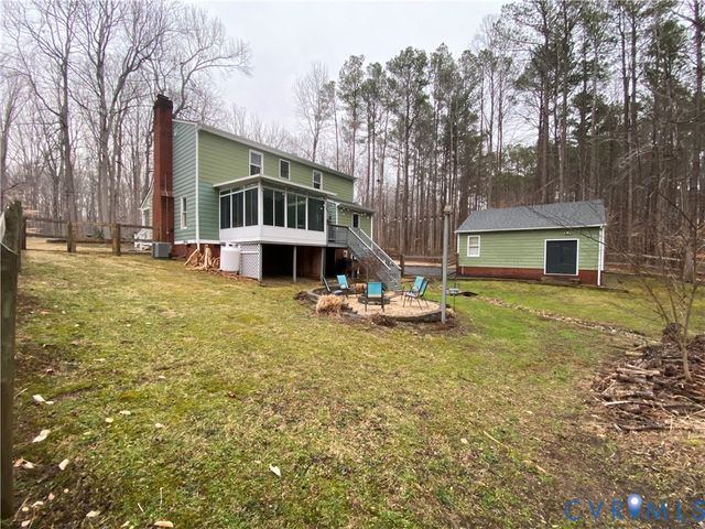 4303 Cosby Rd, Powhatan, VA 23139