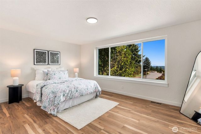 4989 NW Francis Drive, Silverdale, WA 98383