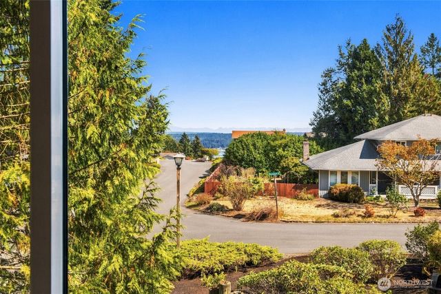 4989 NW Francis Drive, Silverdale, WA 98383