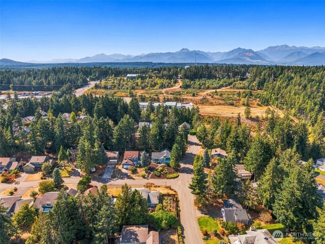 4989 NW Francis Drive, Silverdale, WA 98383